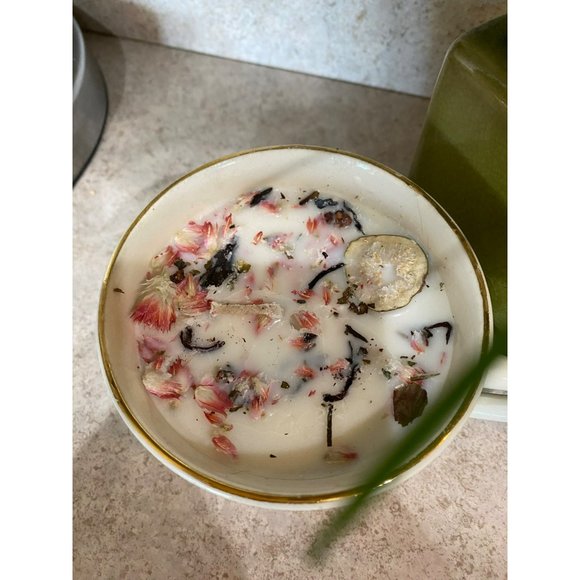 Vintage Tea Cup Homemade Sandalwood Peony Tangerine Candles - Picture 6 of 6